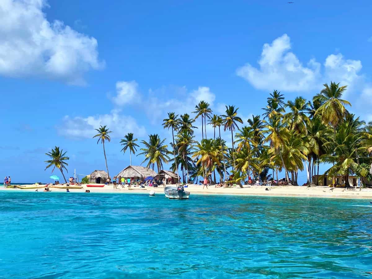 How many days in Panama? This is a photo of San Blas Islands.