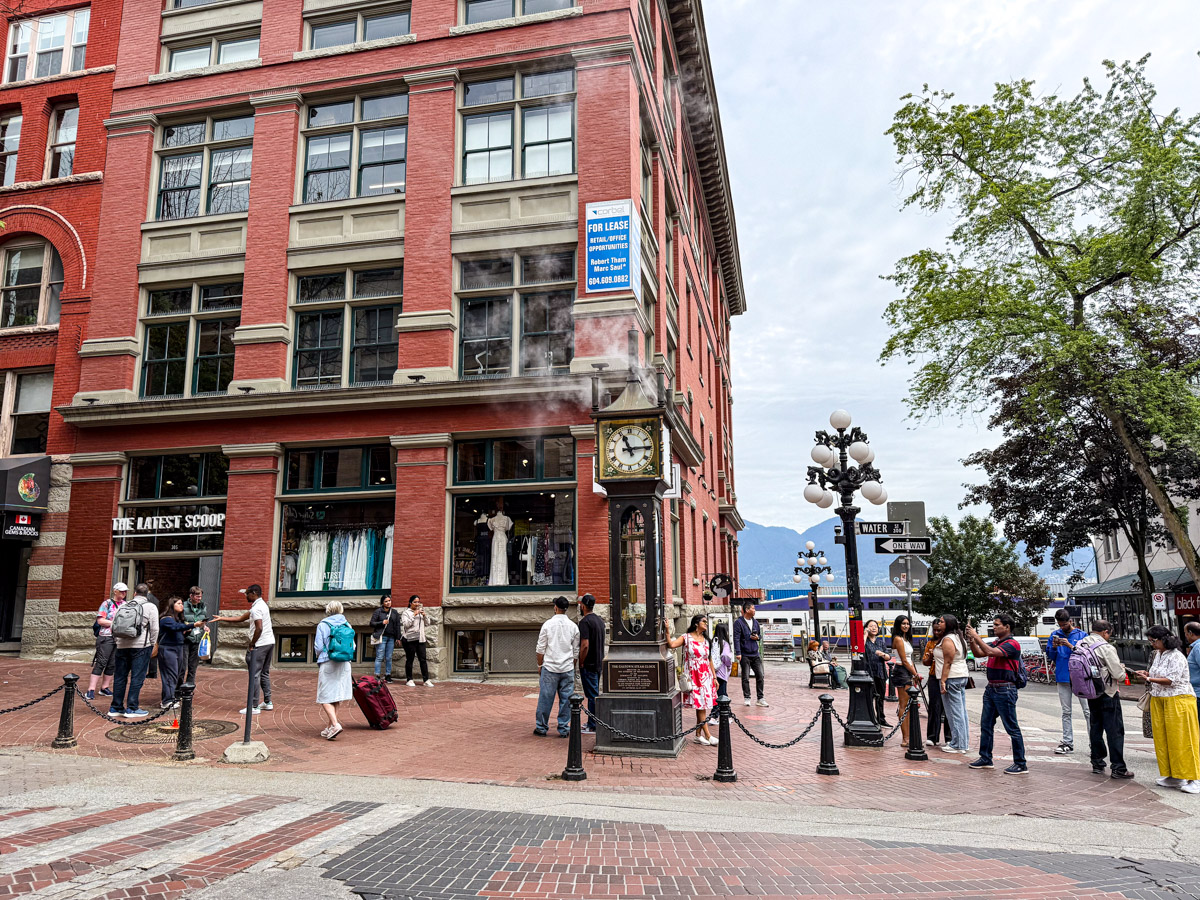 Tourists and locals on a regular day at Gastown.